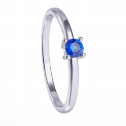 Anillo de platino con zafiro